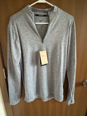 NWT Nike Men’s Grey Running Quarter-Zip
